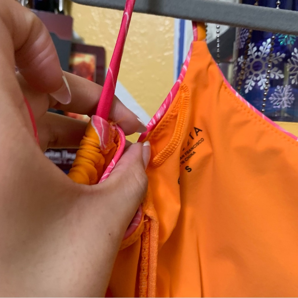 Athleta Kailua Cutout One Piece Swimsuit Orange Pink Size Small - Picture 4 of 11